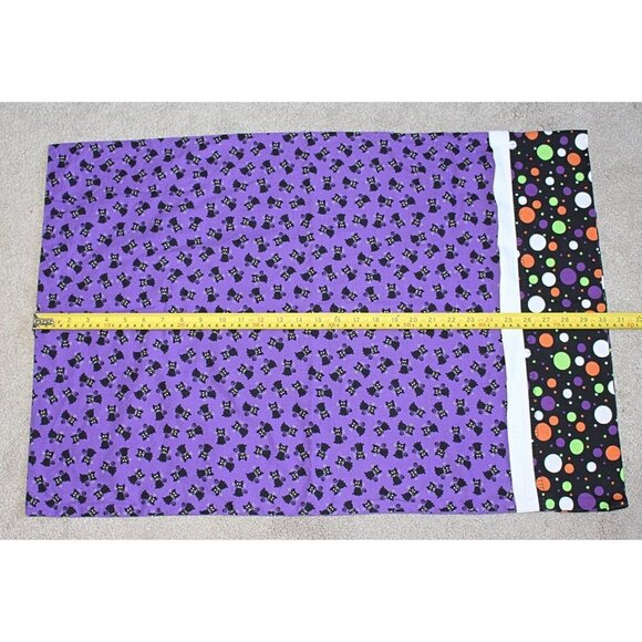 Scary Halloween Pillowcase - Black Cats with Purple Background - Picture 5 of 5